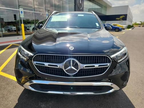 2025 Mercedes-Benz GLC 300 Base 4MATIC