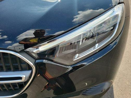 2025 Mercedes-Benz GLC 300 Base 4MATIC
