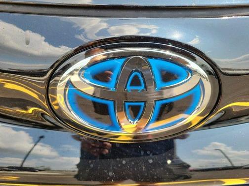 2023 Toyota Sienna Platinum 7 passenger