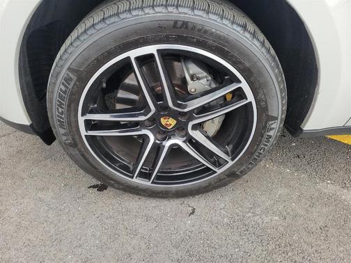 2021 Porsche Macan S