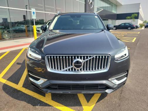 2022 Volvo XC90 T6 Inscription 6 Passenger