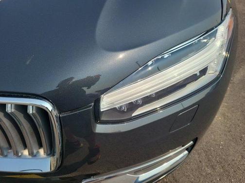 2022 Volvo XC90 T6 Inscription 6 Passenger
