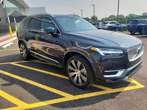 2022 Volvo XC90 T6 Inscription 6 Passenger