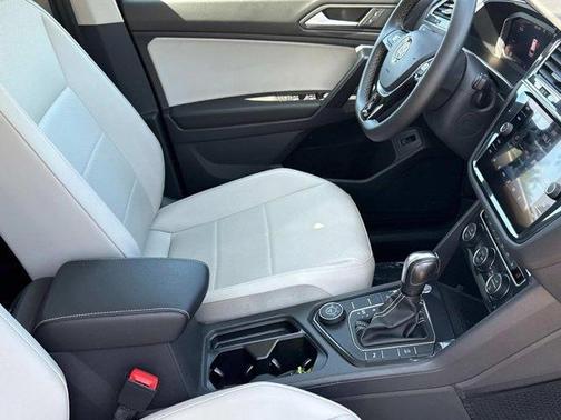 2021 Volkswagen Tiguan 2.0T SEL