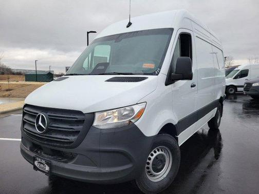 2025 Mercedes-Benz Sprinter 2500 Standard Roof