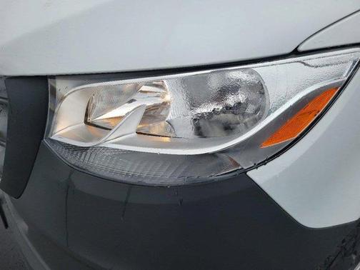 2025 Mercedes-Benz Sprinter 2500 Standard Roof