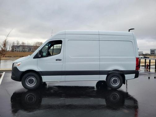 2025 Mercedes-Benz Sprinter 2500 Standard Roof