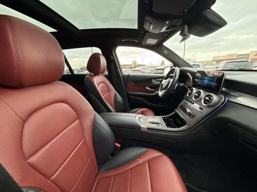 2021 Mercedes-Benz GLC 300 Base 4MATIC