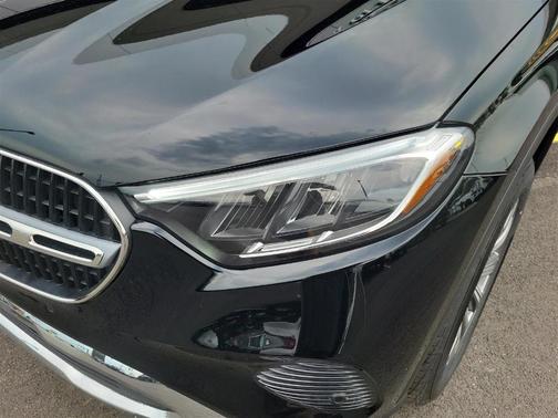 2025 Mercedes-Benz GLC 300 Base 4MATIC