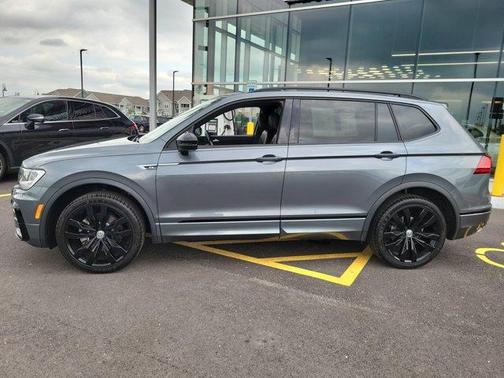 2021 Volkswagen Tiguan 2.0T SE R-Line Black
