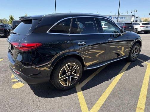 2026 Mercedes-Benz GLC 350e