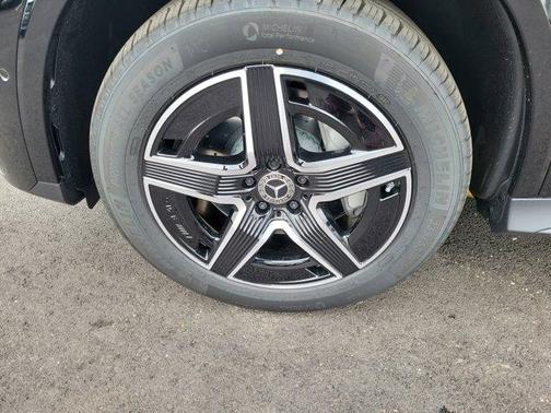 2025 Mercedes-Benz GLC 300 Base 4MATIC