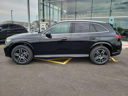 2025 Mercedes-Benz GLC 300 Base 4MATIC