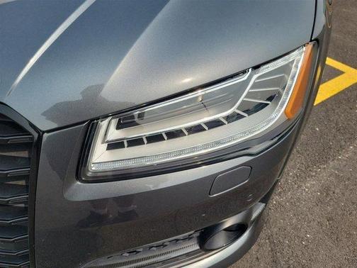 2017 Audi S8 4.0T Plus