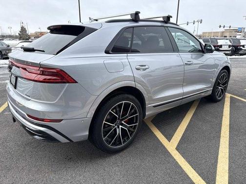 2021 Audi Q8 55 Premium Plus