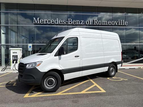 Arctic White 2026 Mercedes-Benz Sprinter 2500 Standard Roof
