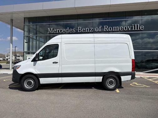 Arctic White 2026 Mercedes-Benz Sprinter 2500 Standard Roof