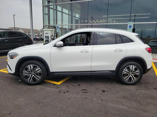 2025 Mercedes-Benz GLA 250 Base 4MATIC