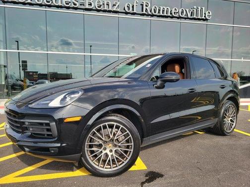 2023 Porsche Cayenne Platinum Edition