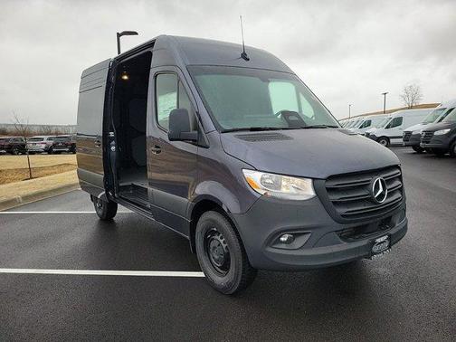 2025 Mercedes-Benz Sprinter 2500 Standard Roof