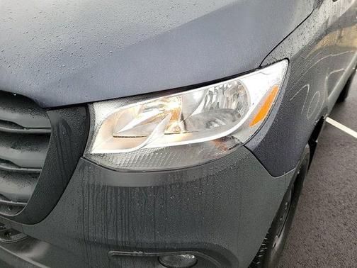 2025 Mercedes-Benz Sprinter 2500 Standard Roof