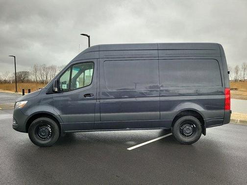 2025 Mercedes-Benz Sprinter 2500 Standard Roof
