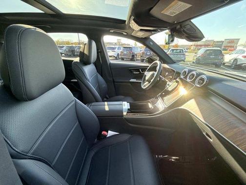 2025 Mercedes-Benz GLC 300 Base 4MATIC
