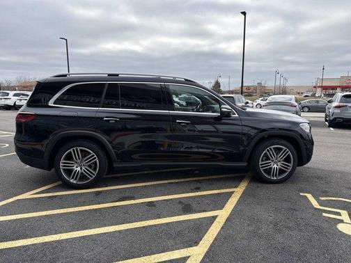2025 Mercedes-Benz GLS 450 4MATIC