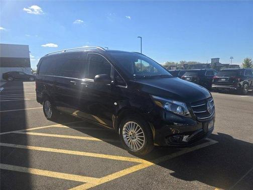 2023 Mercedes-Benz Metris Base