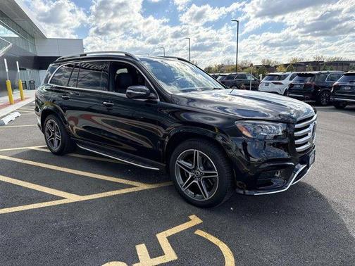 2025 Mercedes-Benz GLS 450 4MATIC