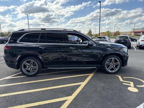 2025 Mercedes-Benz GLS 450 4MATIC