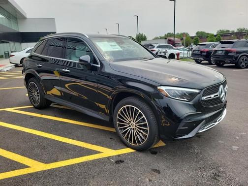 2025 Mercedes-Benz GLC 300 Base 4MATIC