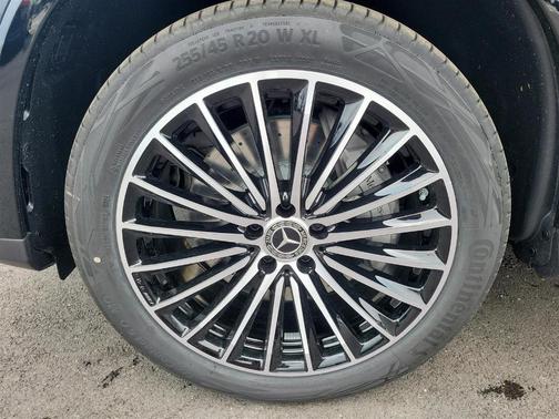 2025 Mercedes-Benz GLC 300 Base 4MATIC