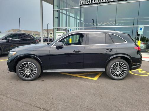 2025 Mercedes-Benz GLC 300 Base 4MATIC
