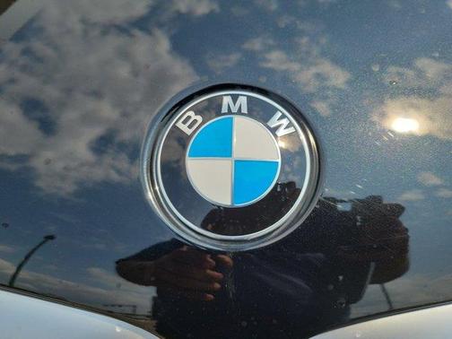 2025 BMW X6 xDrive40i