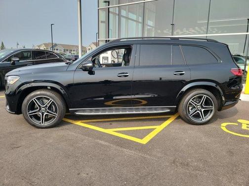 2025 Mercedes-Benz GLS 450 4MATIC