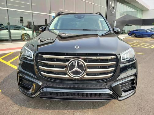 2025 Mercedes-Benz GLS 450 4MATIC