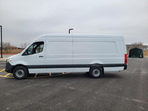 2025 Mercedes-Benz Sprinter 2500 170 WB High Roof Extended Cargo