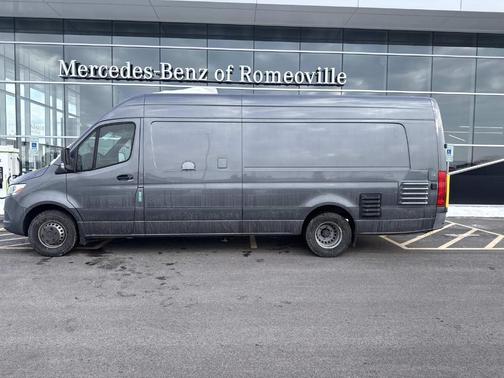 2022 Mercedes-Benz Sprinter 4500 High Roof