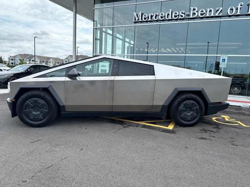 2025 Tesla Cybertruck Base