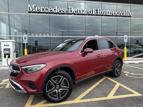 MANUFAKTUR Patagonia Red Metallic 2026 Mercedes-Benz GLC 300 Base 4MATIC
