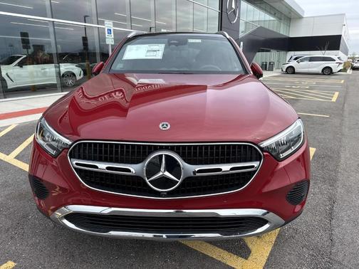 MANUFAKTUR Patagonia Red Metallic 2026 Mercedes-Benz GLC 300 Base 4MATIC