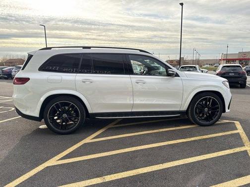 2025 Mercedes-Benz GLS 450 4MATIC