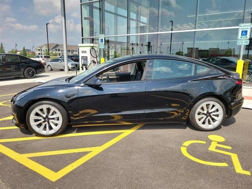 2022 Tesla Model 3 Long Range