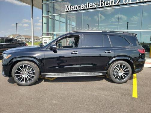 2025 Mercedes-Benz GLS 450 4MATIC