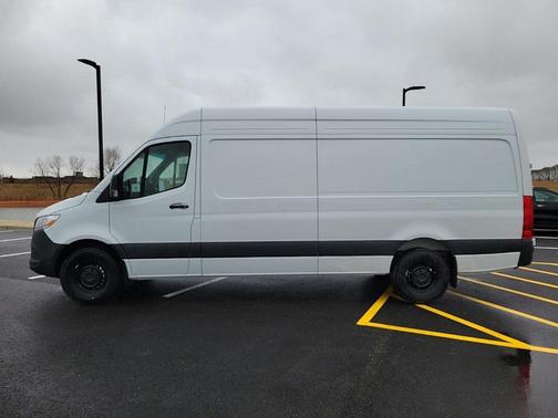 2025 Mercedes-Benz Sprinter 2500 High Roof