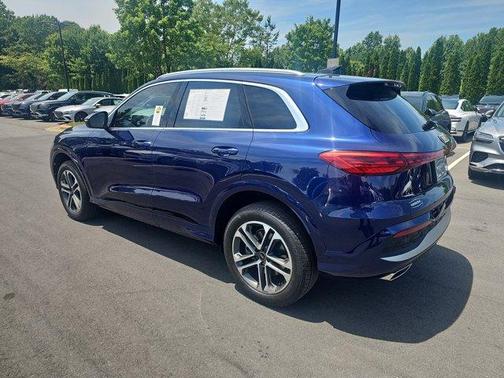 Navarra Blue Metallic 2025 Audi Q5 2.0T quattro Premium
