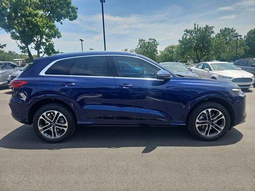 Navarra Blue Metallic 2025 Audi Q5 2.0T quattro Premium