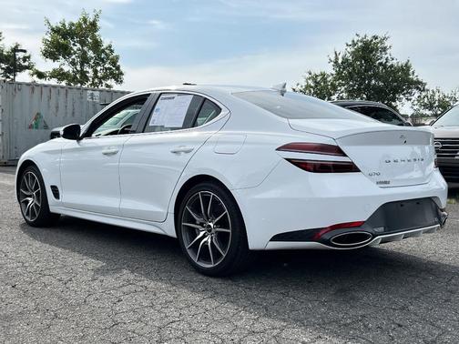 2025 Genesis G70 2.5T