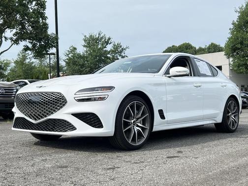 2025 Genesis G70 2.5T
